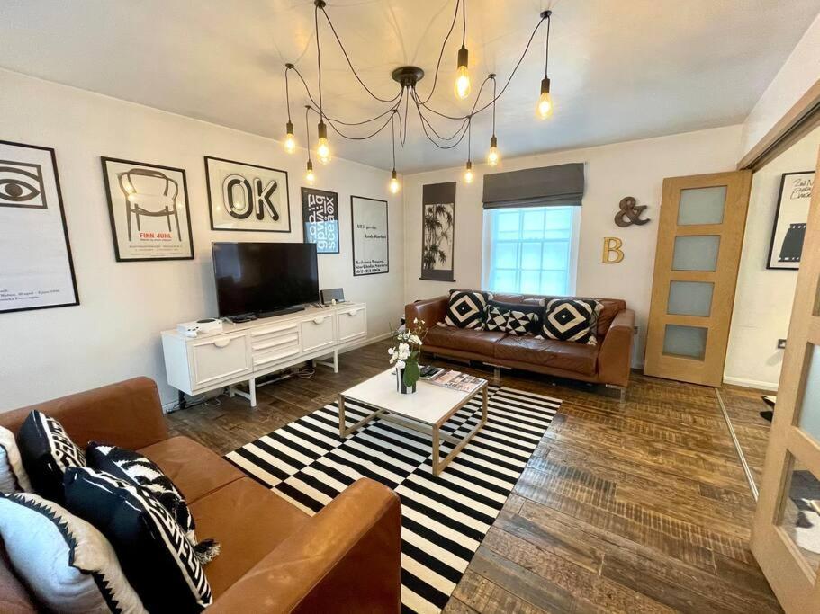 Gorgeous 2 Bedroom Apartment Edge Of Cabot Circus Bristol Exterior photo