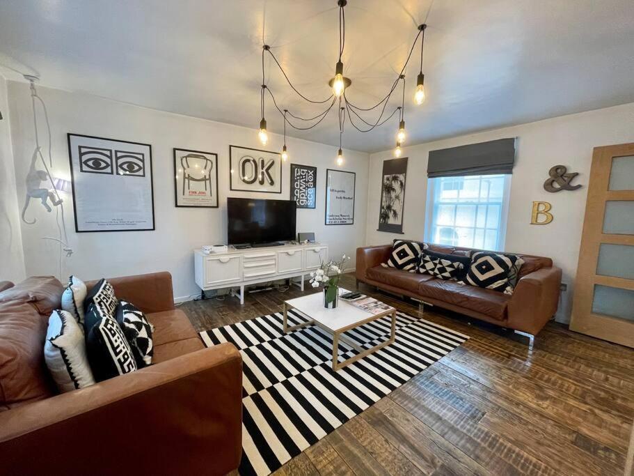 Gorgeous 2 Bedroom Apartment Edge Of Cabot Circus Bristol Exterior photo